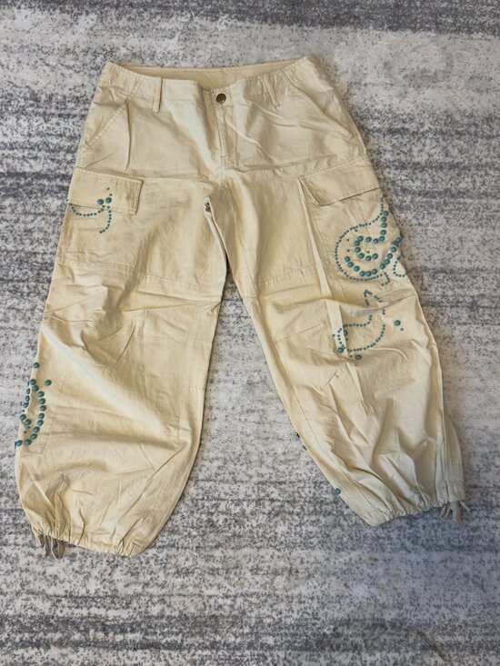 Vintage Buffalo Beige Cargo Pants – Size 24 (Rare, 12+ Years Old, Worn Once) - Picture 1 of 6